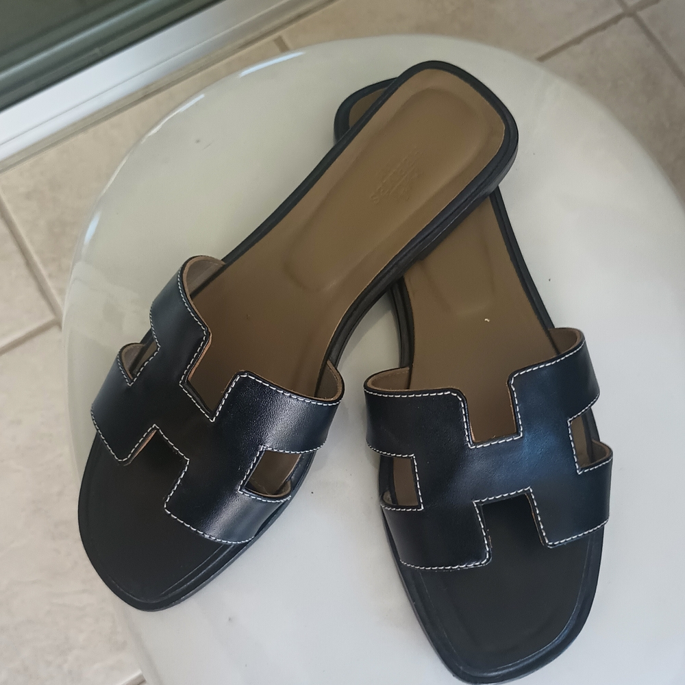 Elegant Black Slide Sandals